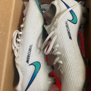 Nike mercurial cleats hyper jade flash crimson